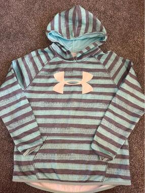 Girl’s Under Armour turquoise and gray pullover sweatshirt hoodie Large